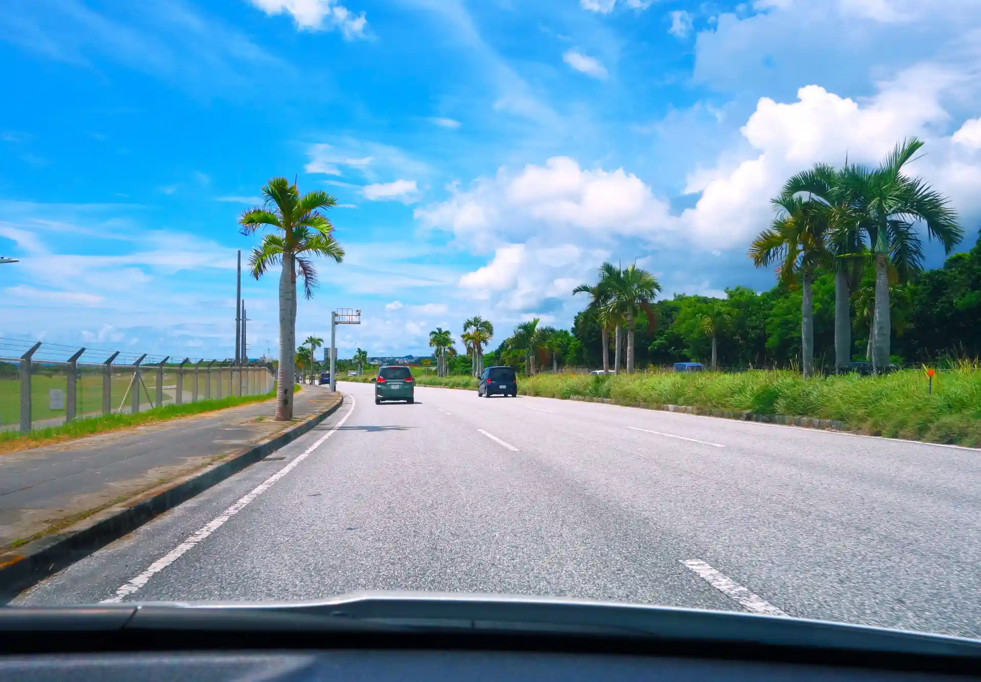 沖縄県内をレンタカーで散策